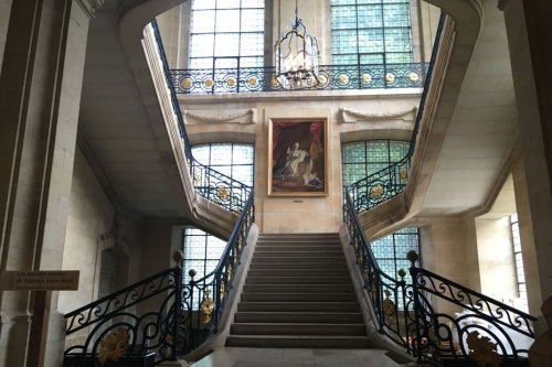 Volées dans un musée à Reims, des pièces d'or très rares retrouvées en Russie, un gardien suspecté