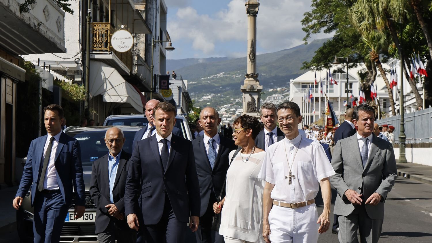 Visite à La Réunion : Emmanuel Macron annonce « des dispositifs d’urgence » d’ici juin pour accompagner les filières agricoles, après le passage du cyclone Garance