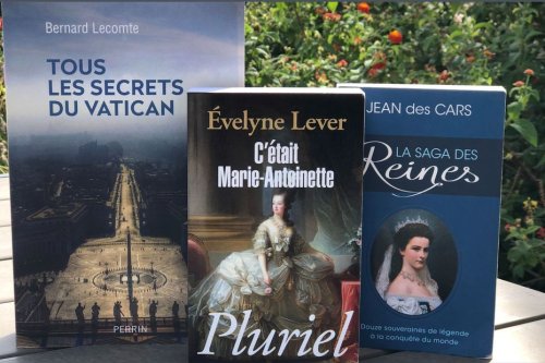 3 livres incontournables cet été pour les passionnés d'Histoire : vies de reine, secrets du Vatican... Vous saurez tout !