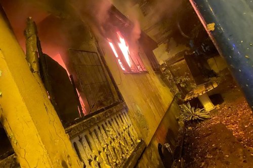 Peut-être un règlement de compte : Une maison part en fumée à Saint Martin