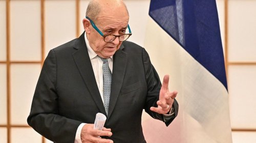 Emmanuel Macron nomme son ancien ministre des Affaires étrangères, Jean-Yves Le Drian, comme "envoyé personnel pour le Liban"