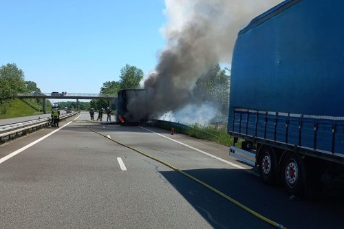 Un camion prend feu sur l'autoroute A85 entre près de Saumur : la circulation interrompue dans le sens Angers-Tours