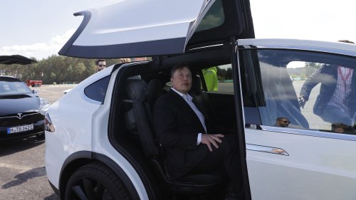États-Unis : des hackers divulguent les données personnelles de propriétaires de Tesla, Elon Musk dénonce un "terrorisme intérieur"