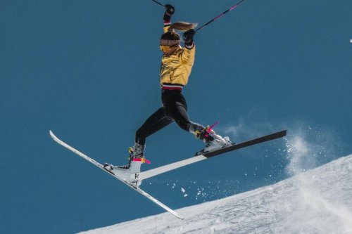 Ski de bosses : l'Ariégeoise Perrine Laffont rempile pour quatre ans, vers les JO 2026