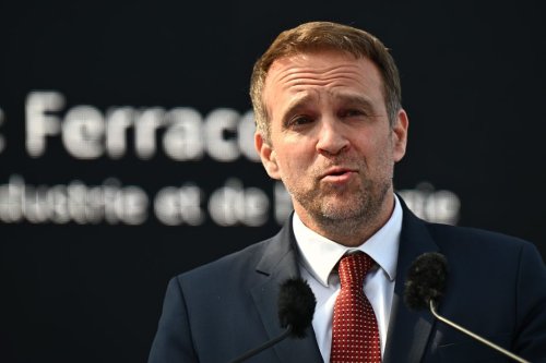 "Désormais, on sait où on va" : la filière hydrogène peut souffler un peu, 4 milliards d'euros d'aides annoncées par le ministre des Industries