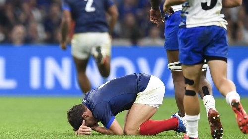 Coupe du monde de rugby : un retour d'Antoine Dupont pour les quarts de finale est-il bien raisonnable ?