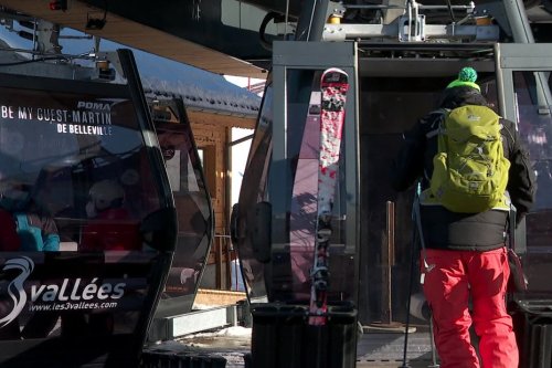 "Nous sommes libérés" : grand soulagement dans les stations de ski après l'assouplissement des restrictions pour les voyageurs britanniques