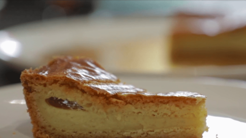 Gastronomie : tout savoir sur l'origine de l'incontournable gâteau basque