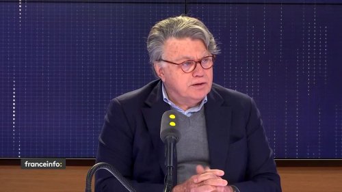 Gilbert Collard rejoint Eric Zemmour : "Un jour viendra où Marine Le Pen fera comme moi", prédit l'eurodéputé