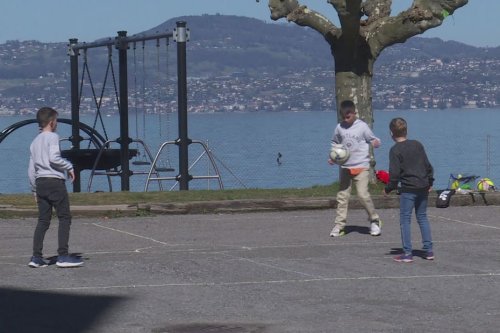 VIDÉO. Guerre en Ukraine : "Une solidarité gigantesque", comment un orphelinat de Marioupol a trouvé refuge sur les bords du Léman