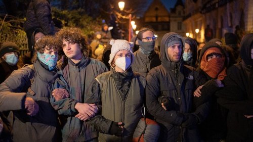 Gaîté lyrique : des artistes dénoncent "une instrumentalisation de l'art", après l'évacuation de la salle de spectacle occupée depuis décembre par de jeunes migrants