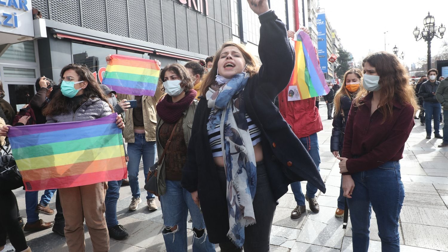 En Turquie, le procès d’étudiants accusés d’avoir brandi des drapeaux arc-en-ciel