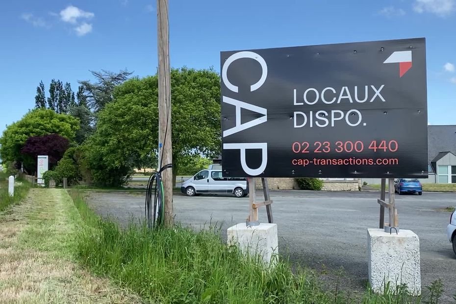 Extension d’une zone artisanale, sur des terres où paissent des vaches. Éleveur et collectivité cherchent toujours un terrain d’entente