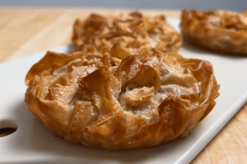 Savoureuse, gourmande, ultra vanillée : découvrez la recette de croustade aux pommes, un dessert traditionnel unique en son genre