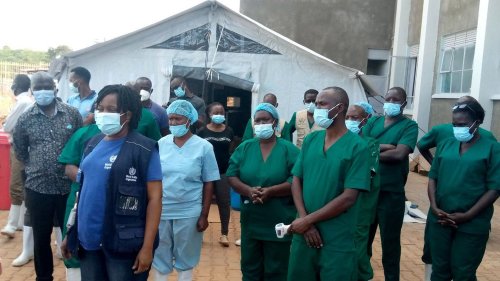 Epidémie d'Ebola : 29 morts en Ouganda, l'OMS inquiète face à l'inefficacité des vaccins