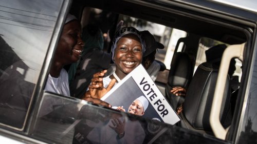Présidentielle en Gambie : test réussi pour la démocratie malgré des contestations