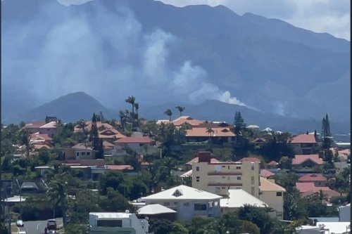 Un incendie en cours au Mont-Dore - Nouvelle-Calédonie la 1ère