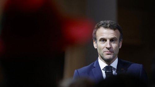 Guerre en Ukraine : Emmanuel Macron accuse Marine Le Pen d'entretenir un "discours de capitulation"