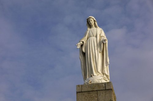 Sécheresse : une nouvelle procession pour "demander à la vierge Marie" le retour de la pluie