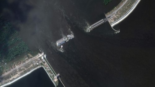 Guerre en Ukraine : l'eau du barrage de Kakhovka continue de refroidir les réacteurs de la centrale nucléaire de Zaporijjia