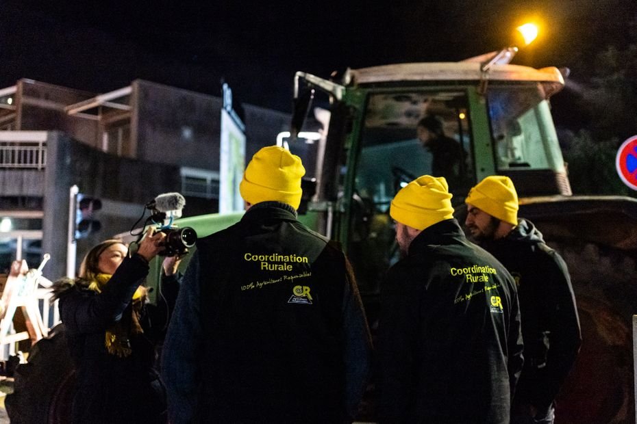 Mobilisation de la Coordination rurale : les manifestations des agriculteurs interdites à Paris et à Rungis