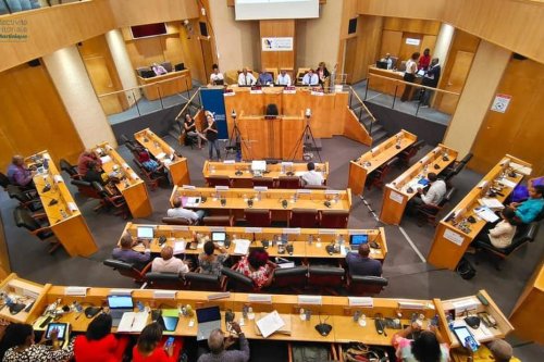 Autonomie : la Corse s’engage dans cette voie… horizon lointain en Martinique ?
