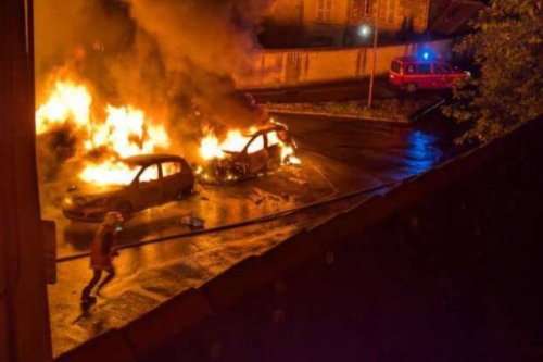 Une vingtaine de voitures brûlées en une nuit : deux hommes interpellés après une nouvelle série d'incendies à Thouars