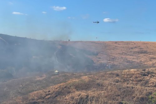 Incendie au Cap Lahoussaye : une vingtaine d'habitations évacuées, plus de 70 hectares de broussailles brûlés
