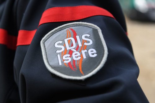 Trois fusillades éclatent en une soirée à Grenoble, quatre personnes blessées dont deux graves