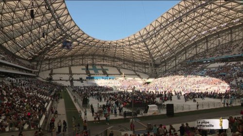 Direct Visite du pape François à Marseille : les fidèles commencent à arriver au stade Vélodrome, avant la messe prévue cet après-midi