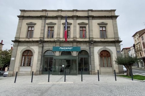 "On vise ceux qui passent leur journée à embêter les gens" : cette petite ville interdit les rassemblements de plus de trois personnes