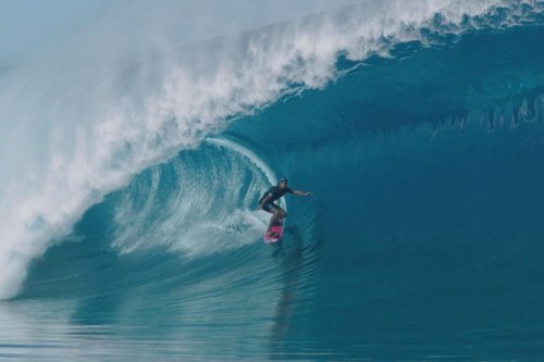 JO 2024 : le président polynésien s’interroge sur le maintien des épreuves de surf