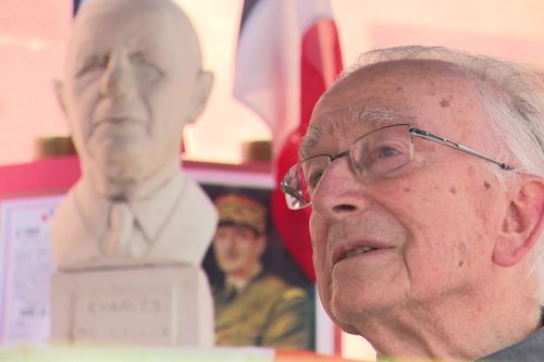 VIDEO. Il avait décroché le drapeau nazi, le père Alexis Hiessler est décédé à 96 ans