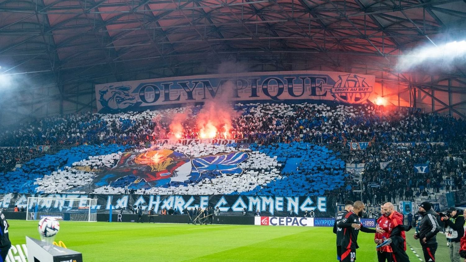 Arrêt du dialogue, auto-dissolution... La réponse des supporters au projet de dissolution de groupes par le ministère de l'Intérieur