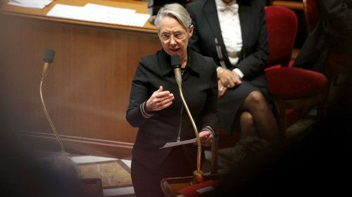 Elisabeth Borne repousse la fin d'un régime dérogatoire permettant à des directeurs d'école à Paris de faire moins cours que dans le reste du pays