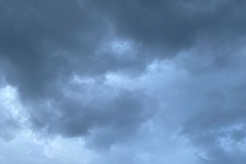 De fortes averses sur la Martinique placée en vigilance jaune pour fortes pluies et orages - Martinique la 1ère