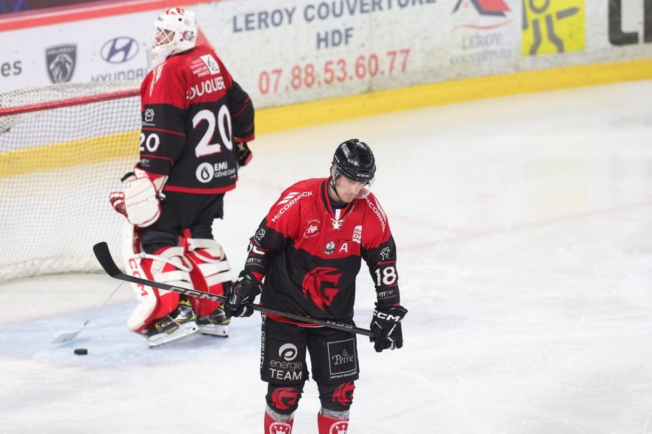 "On y a cru jusqu'au bout" : les Gothiques d'Amiens battus par Grenoble lors des demi-finales de la Ligue Magnus