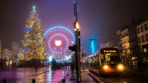 Témoignages "On va mettre des minuteries sur toutes les décorations" : face à la crise énergétique, les maires partagés entre magie de Noël et exemplarité