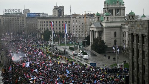Manifestations en Serbie : on vous explique pourquoi des centaines de milliers de personnes ont défilé contre la corruption