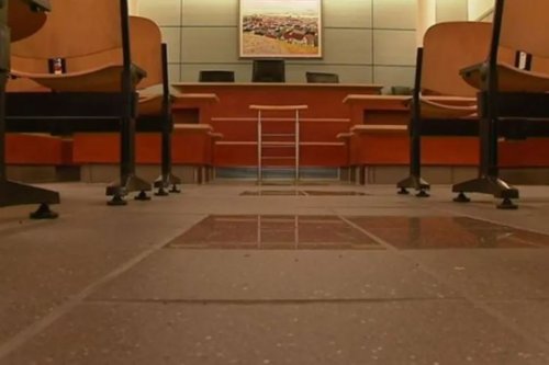 "Je vais te saigner pendant ton sommeil ": Un homme écroué à la suite d'une comparution immédiate