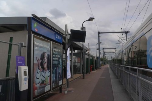 "Des agents reçoivent des crachats à la figure" : les conducteurs veulent le renforcement d'une présence policière "dissuasive" sur la ligne T4
