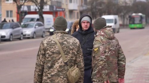 Guerre en Ukraine : l'armée ukrainienne peine à recruter