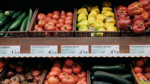                    Plus de 30% des fruits et légumes consommés en Suisse contiennent des traces d'additifs de pneus, "même dans des lieux très éloignés du trafic routier"