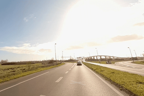 Drame de la route à Rochefort : un cycliste décède, percuté par un poids lourd qui prend la fuite