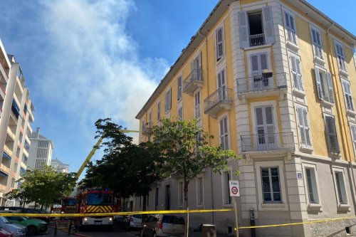 Chambéry : un incendie se déclare dans un immeuble du centre-ville, une quarantaine de pompiers sur place