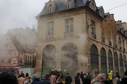Dijon : incendie dans un magasin de vêtements au centre-ville