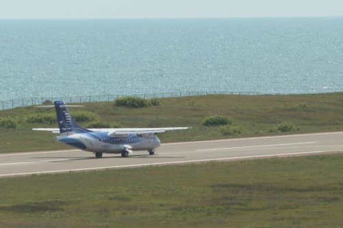 OQTF à Saint-Pierre et Miquelon : la cagnotte pour offrir un billet d'avion à Laurent Wauquiez a atteint son objectif