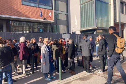 Toulouse : les parents d'élèves décident le blocage du collège face au turn-over permanent de l'équipe administrative