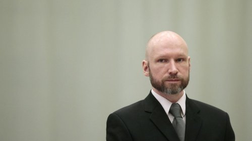 Norvège : dix ans après le carnage d'Utoya, Anders Behring Breivik demande sa libération