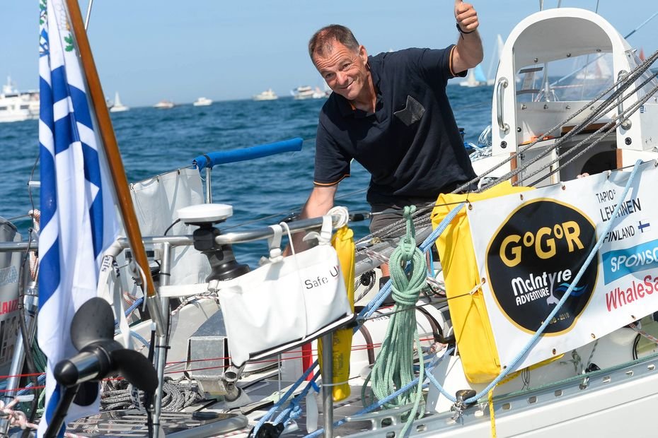 Golden Globe Race : Tapio Lehtinen sauvé et au sec sur un cargo après son  naufrage | Flipboard